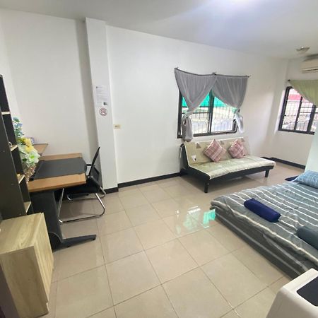 โฮม์อินเชียงใหม่ Apartment Bagian luar foto